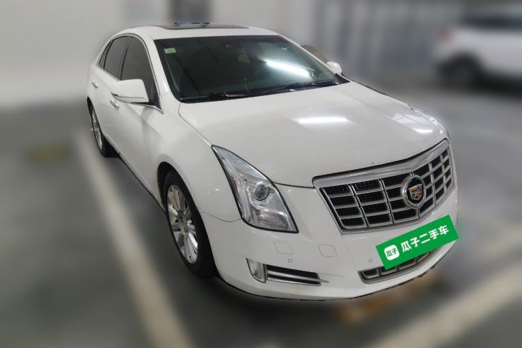 Used Cadillac XTS 2015 28T Luxury Model Front Right 45 Deg