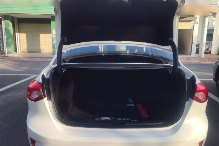 Used Ford Focus 2019 Sedan EcoBoost 125 Automatic Trendy Model China V Standard
