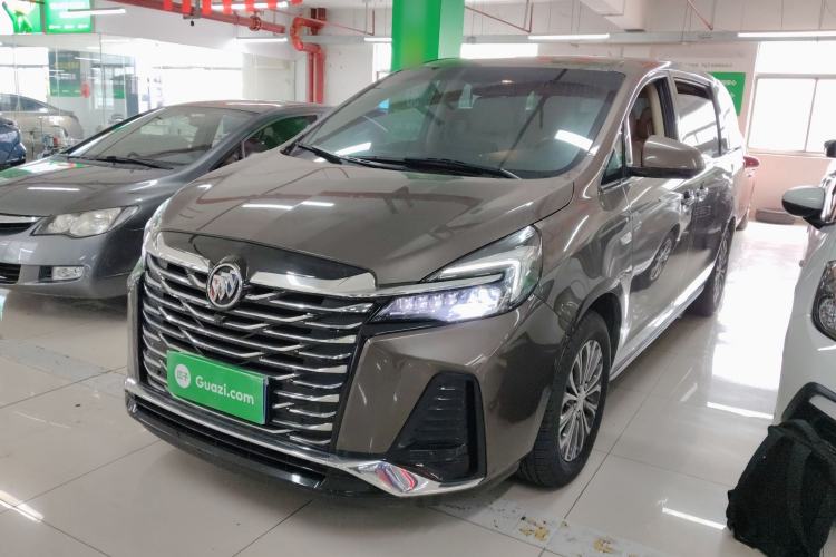 Used Buick GL8 2023 Facelifted Land Cruiser Executive Luxury Version