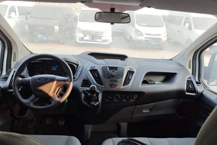 Used Ford Transit 2020 2.0T Diesel Multi-Function Commercial Vehicle Mid-Chassis Low-Roof Design with Dual Rear Doors Meeting China VI Emission Standards