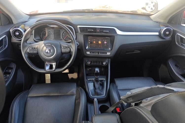 Used MG ZS 2017 1.5L Automatic Luxury Internet Edition Center Console