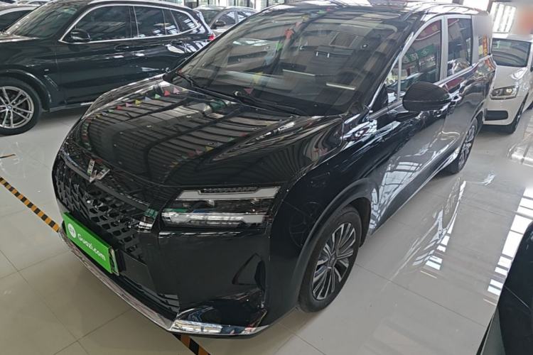 Used Wuling Starlight 730 2025 Model Plug-in Hybrid 125km Luxury Edition