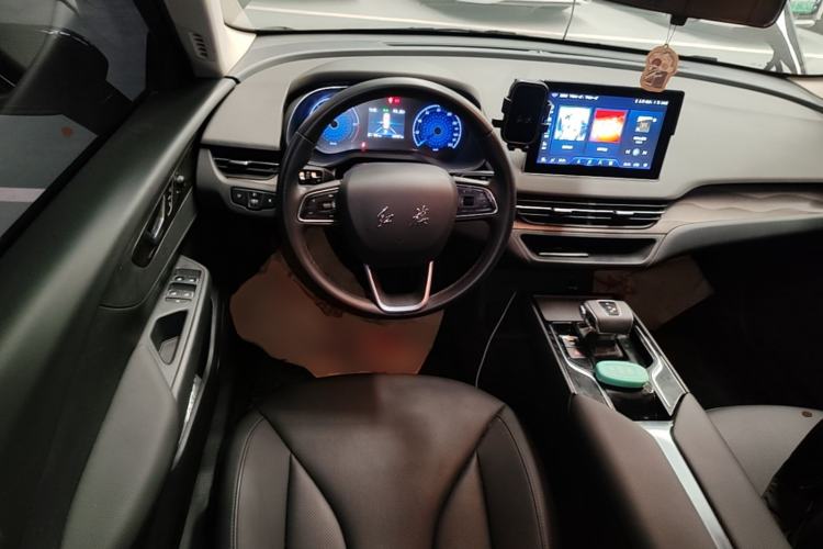 Used Hongqi E-QM5 2022 431 km Charge & Enjoy Edition
