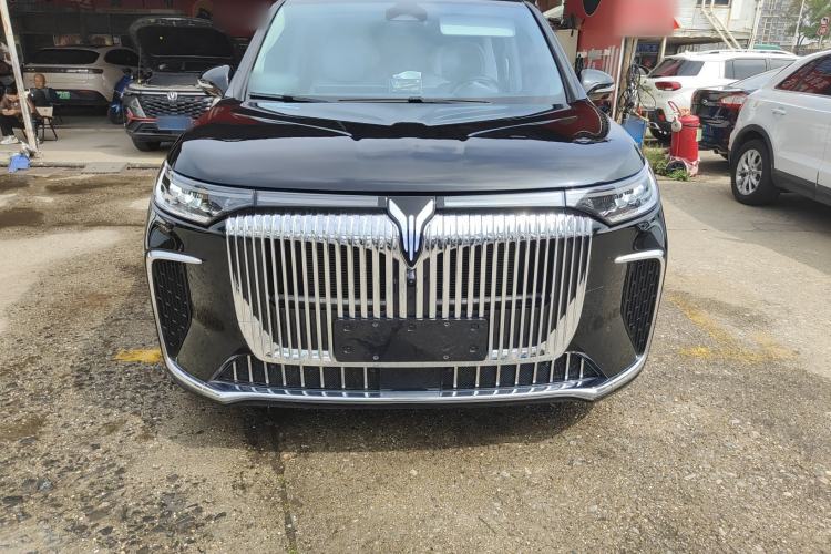 Used VOYAH Dream 2025 PHEV Four-Wheel Drive Prestige Kunpeng Edition Front