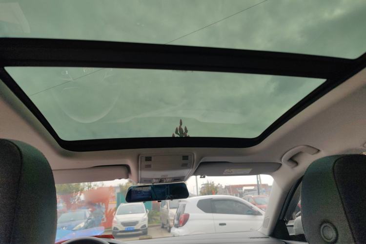 Used Volkswagen Sagitar 2019 200TSI DSG Comfort Version China VI Standard Headliner