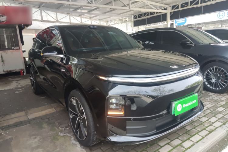 Used Li Auto L6 2025 Pro Smart Refresh Edition Front Right 45 Deg