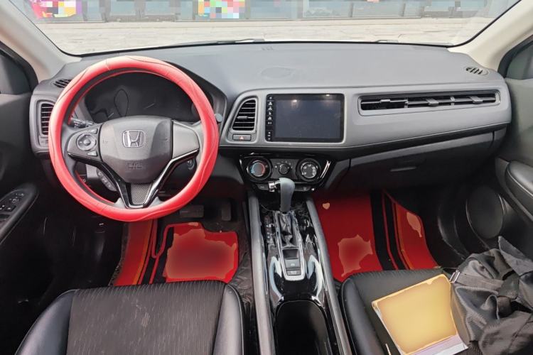 Used Honda Vezel 2022 1.5L CVT Phantom Night Pioneer Edition Center Console