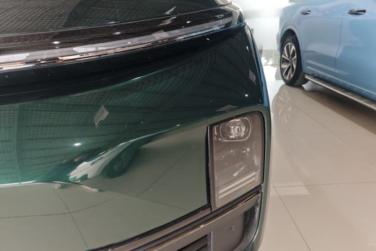 Used Li Auto L8 2023 Pro Model
