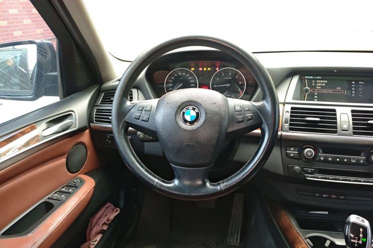 Used BMW X5 2013 xDrive35i Leading Model Steering Wheel