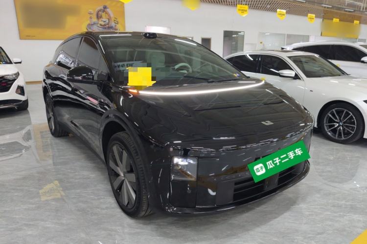 Used Li Auto Li Auto i6 2025 Model Four-Wheel-Drive Standard Type
