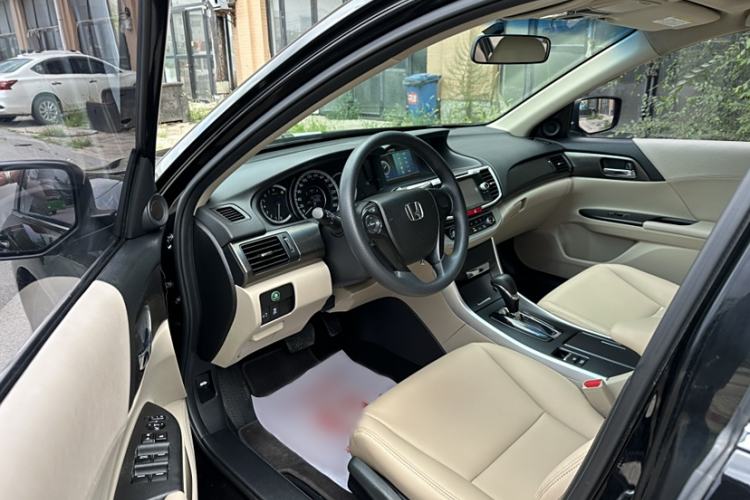 Used Honda Accord 2015 2.0L LX Comfort Edition