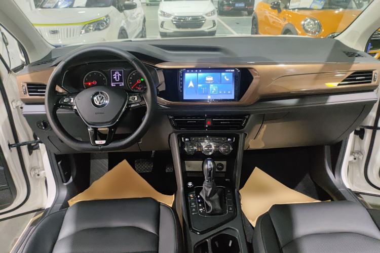 Used Volkswagen Tharu 2020 280TSI Two-Wheel Drive Luxury Plus Version China VI Standard