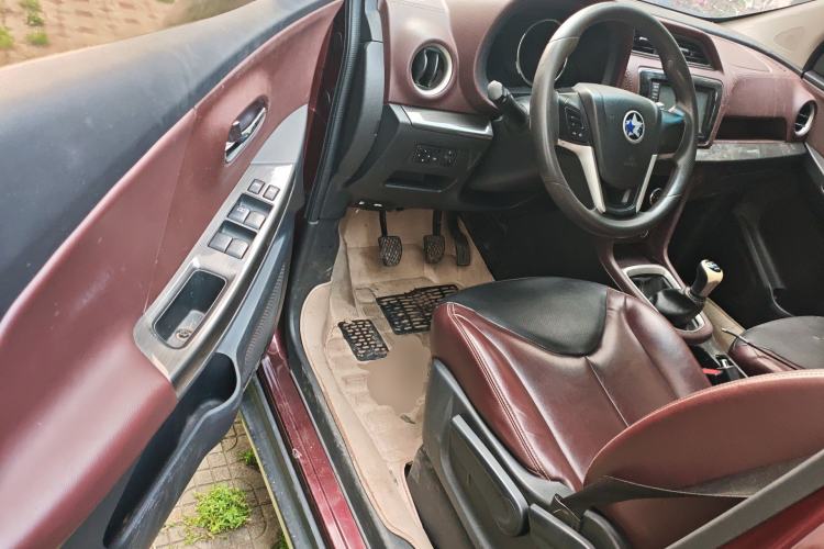 Used Venucia M50V 2017 1.5L XL Manual Comfort Edition Driver Seat