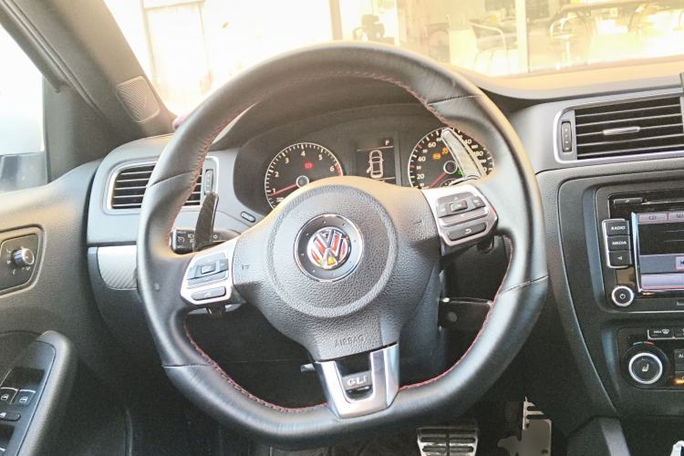 Used Volkswagen Sagitar 2013 2.0 TSI GLI
