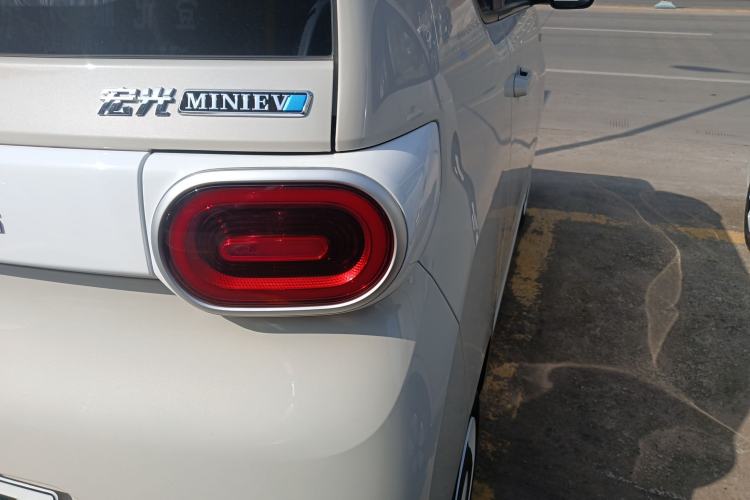 Used Wuling Hongguang MINIEV 2024 3rd Generation 215km Youth Edition