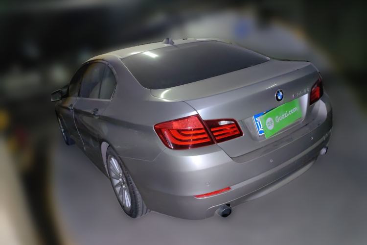 Used BMW 5 Series 2013 535Li Leading Model
