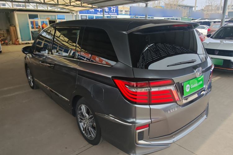 Used Honda Elysion 2019 2.0L Hybrid Luxury Edition
