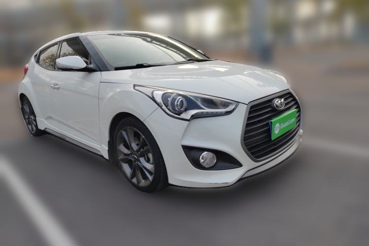 Used Hyundai Veloster 2015 1.6T Automatic Luxury Edition Front Right 45 Deg
