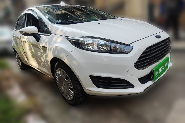 Used Ford Fiesta 2013 Sedan 1.5L Manual Fashion Edition
