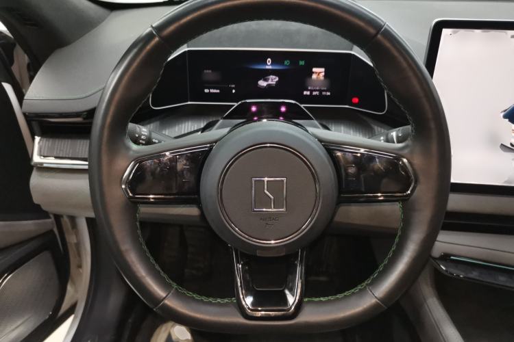 Used Zeekr 001 2023 WE Edition 100 kWh Steering Wheel