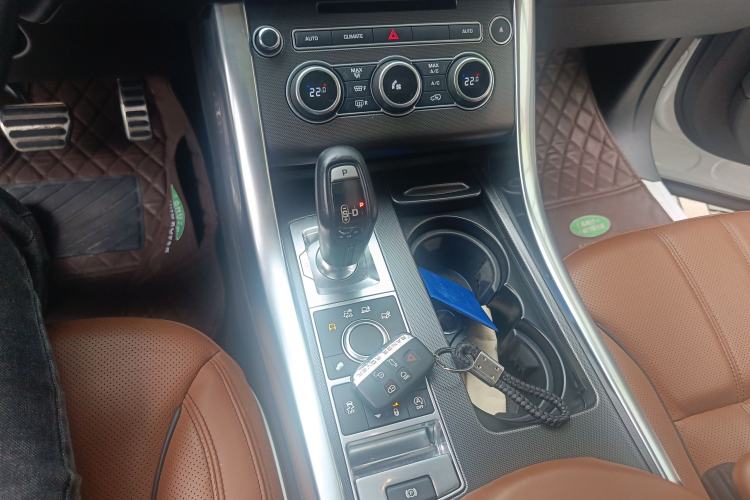 Used Land Rover Range Sport 
