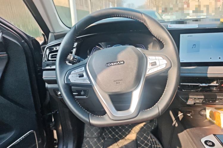 Used Oshan X7 PLUS 2022 1.5T Blue Whale Edition Automatic Prestige 7-Seater