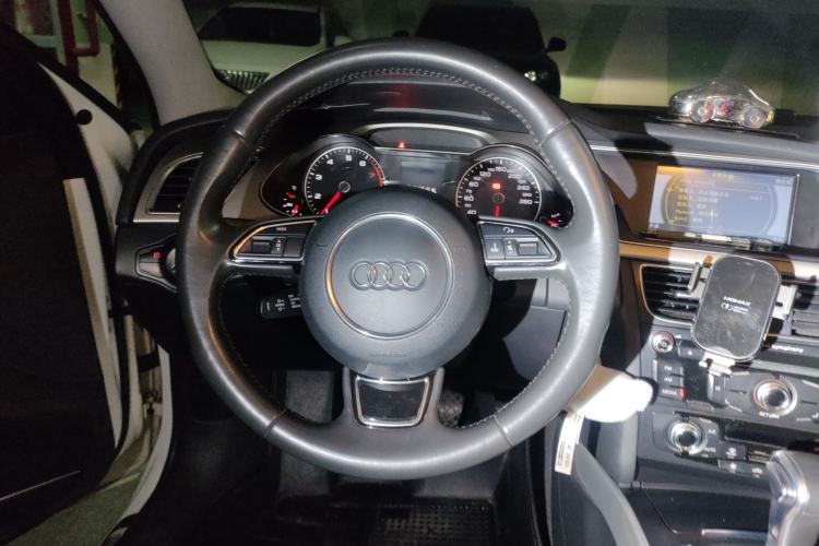 Used Audi A4L 2015 45 TFSI quattro Individual Sport Edition
