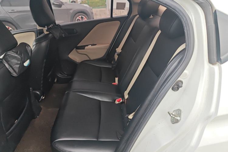 Used Honda Greiz 2016 1.5L CVT Classic Edition
