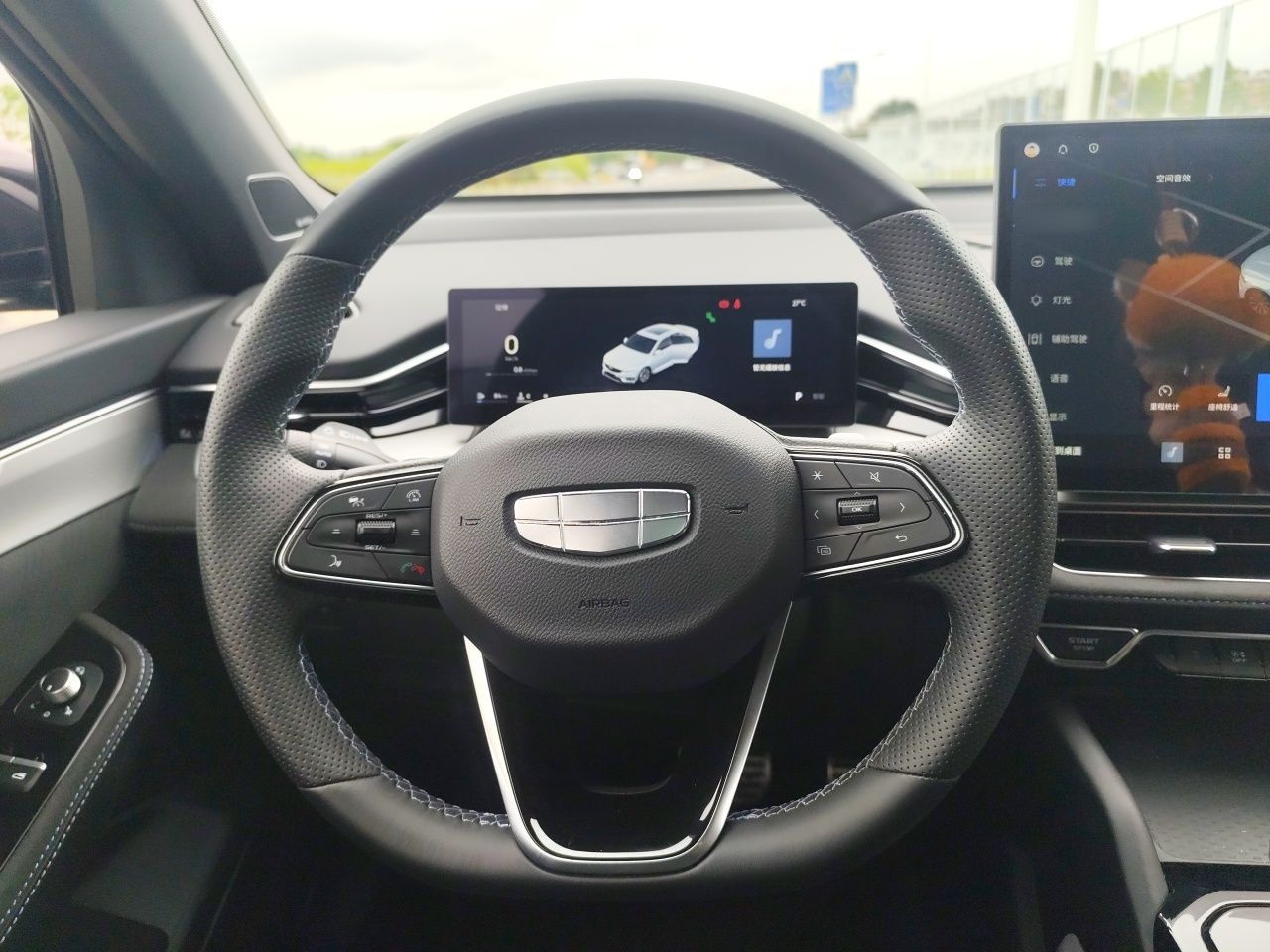 Geely Auto Preface 2025 Dongfang Yao 2.0TD Lanxing Edition — снимка 10