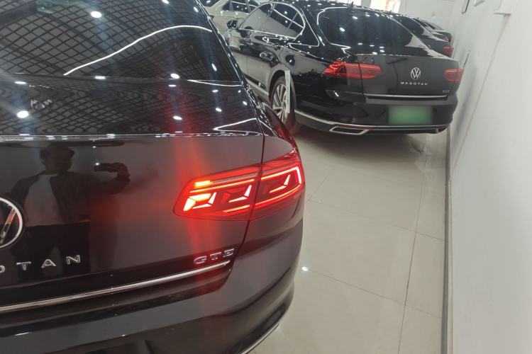 Used Volkswagen Magotan GTE Plug-in Hybrid 2022 GTE Prestige Model