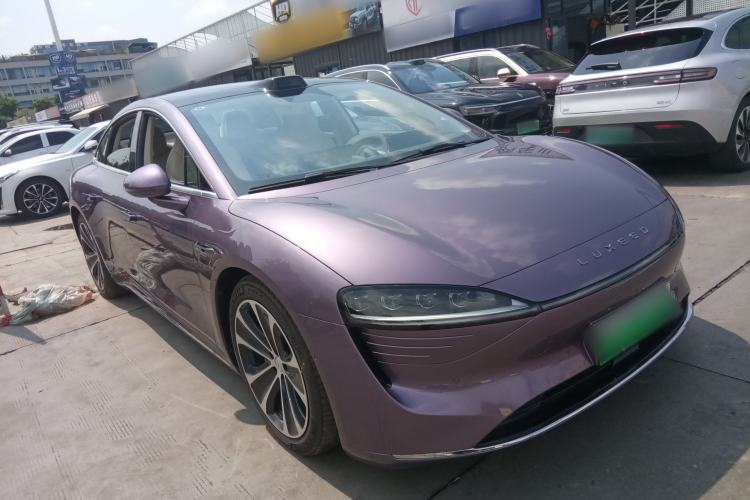 Used Hima Luxeed S7 2025 855 km Max Exterior 1