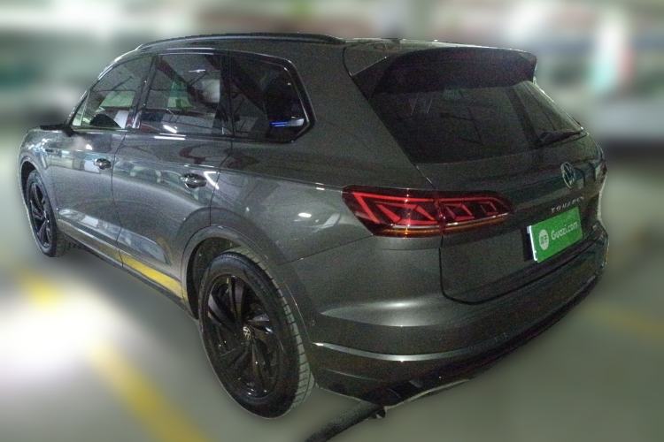 Used Volkswagen Touareg 2022 3.0 TSI Luxury Edition Black Diamond Sport Package