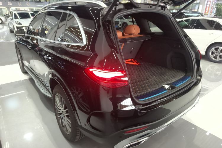 Used Mercedes-Benz GLC 2025 Refreshed GLC 300 L 4MATIC Dynamic Version 5 Seats