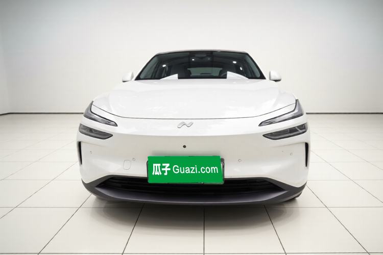 Used ONVO L60 2024 60 kWh Rear-Drive Version