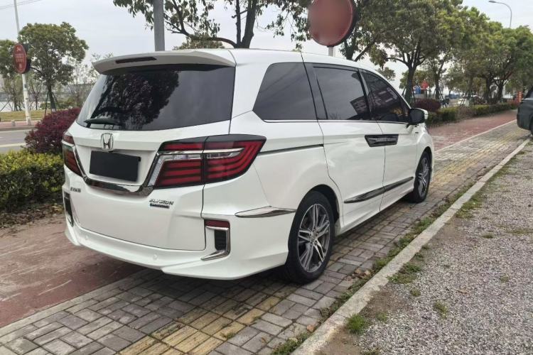 Used Honda Elysion 2019 2.0L Hybrid Luxury Edition
