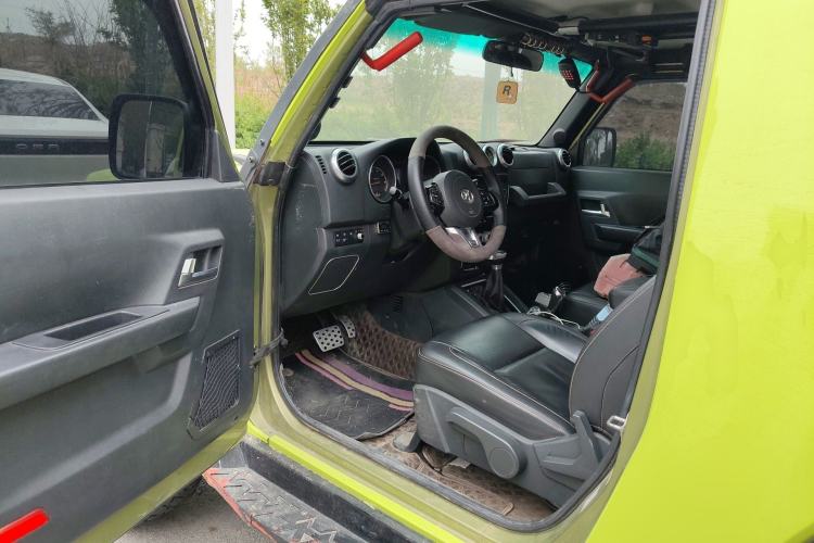 Used BAIC Off-Road BJ40 2016 2.3T Automatic Four-Wheel Drive Premium Edition Driver Seat