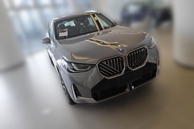 Used BMW X3 2025 xDrive30L Luxury Edition M Sport Package Front Right 45 Deg