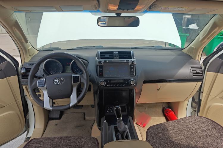 Used Toyota Prado 2014 2.7L Middle East Version Parallel Import Center Console