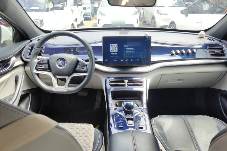 Used BYD Qin PLUS 2021 EV 500KM Premium Model Center Console