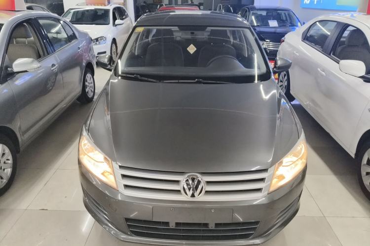 Used Volkswagen Santana 2015 1.6L Automatic Fashion Edition