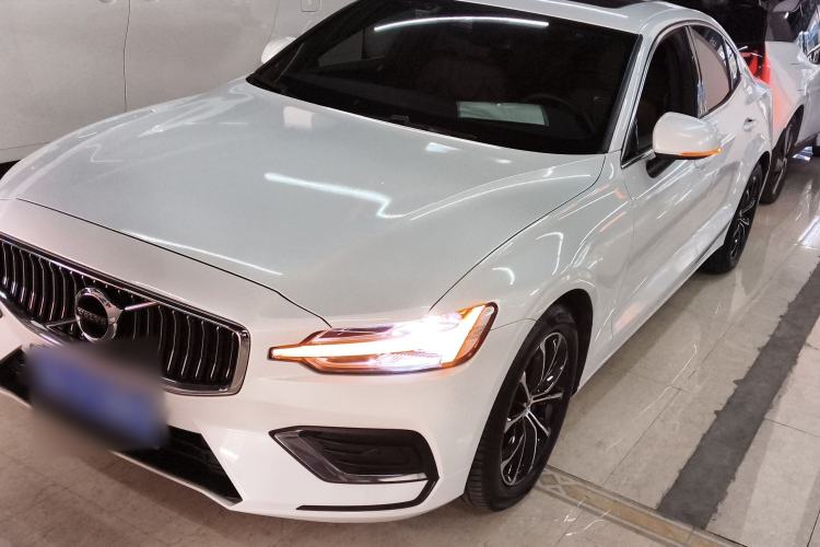 Used Volvo S60 2022 B4 Zhiyi Luxury Edition