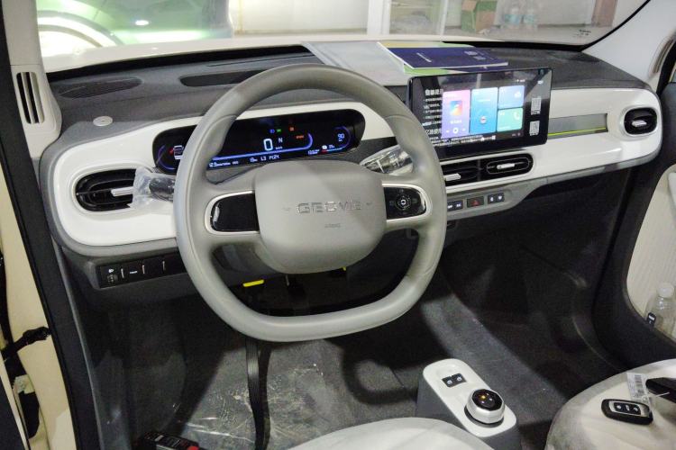 Used Geely Galaxy Panda 2025 210 km – Yuanqi Bear
