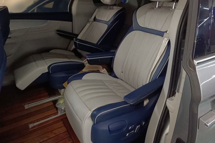 Used Roewe iMAX8 2022 400TGI Celebration Edition Left Rear Seat