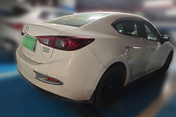 Used Mazda 3 Axela 2014 Sedan 2.0L Automatic Sport Model