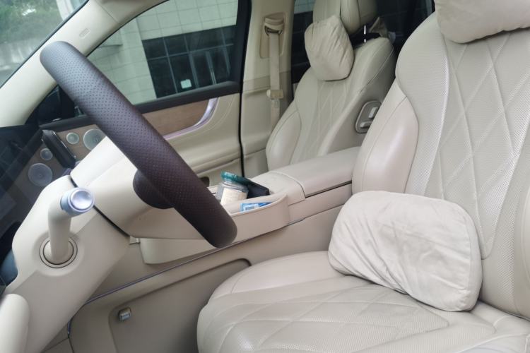 Used Hima AITO M9 2024 Range-Extended Ultra Version 42 kWh 6-Seater Model Left Front Seat