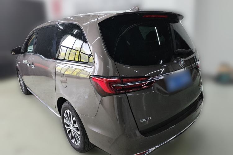 Used Buick GL8 2023 Facelifted Land Cruiser Executive Luxury Version Rear Left 45 Deg