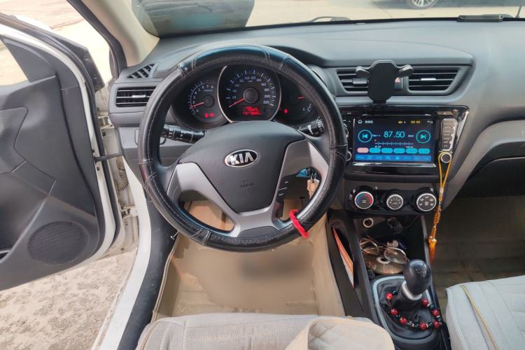 Used Kia K2 2015 Sedan 1.4L MT GLS