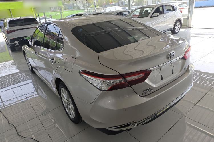 Used Toyota Camry 2018 2.0G Luxury Edition

