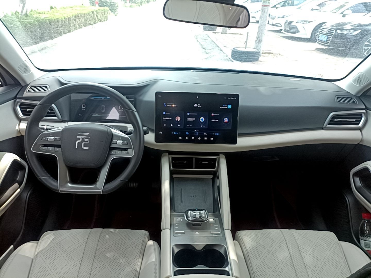 BYD Yuan UP 2024 401KM Beyond Edition — снимка 12
