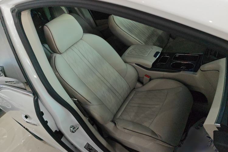 Used Buick GL8 2022 Land Business Class 652T Luxury Model Right Front Seat